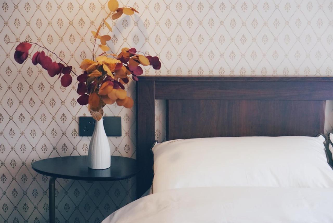 Shanghai Downtown Hills Boutique Guesthouse - Near Metro Line 7, Exit 3, Changping Road Екстер'єр фото